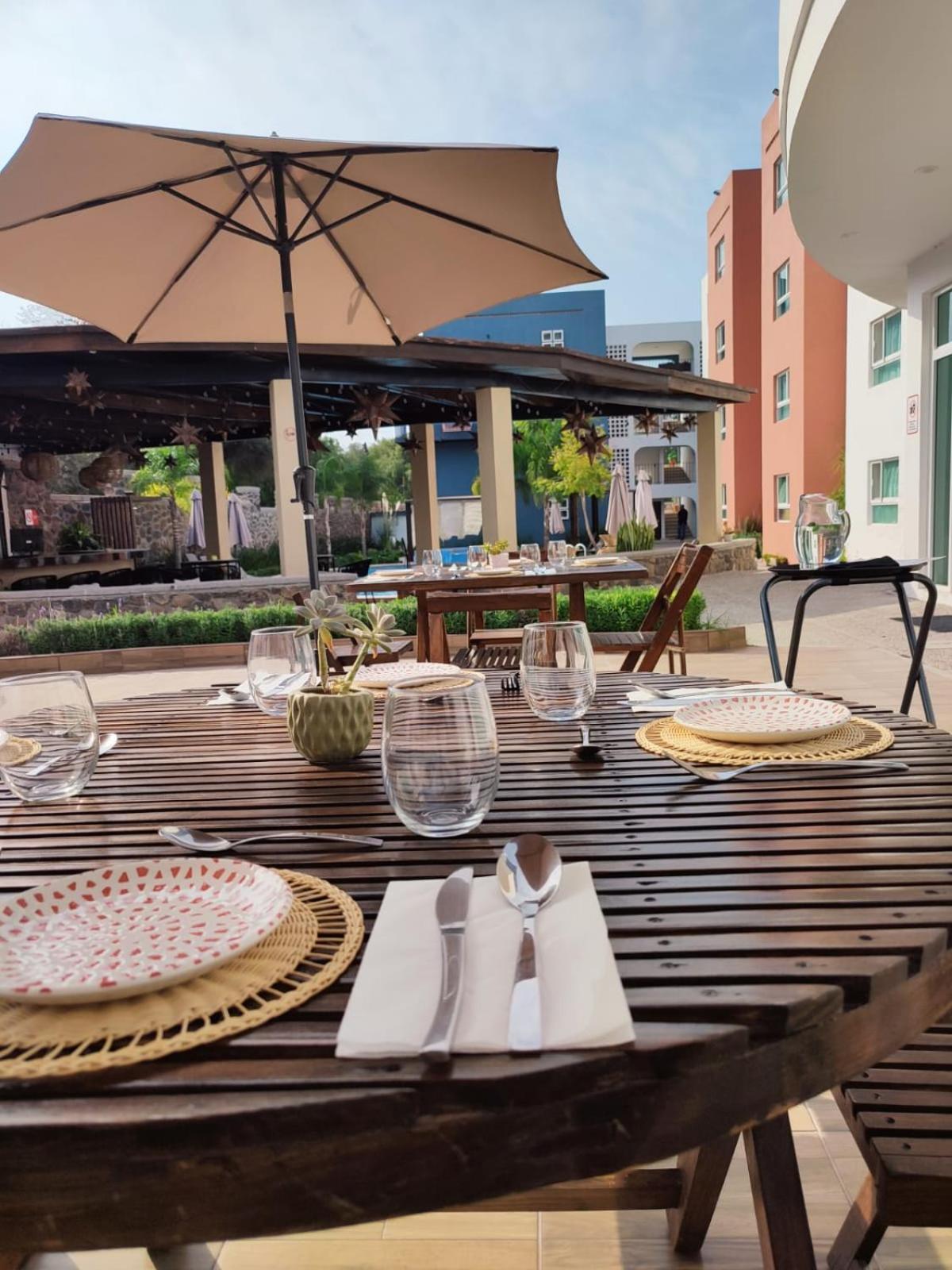 Saint George Hotel - Spa & Temazcal เตกิซเกียปัน ภายนอก รูปภาพ